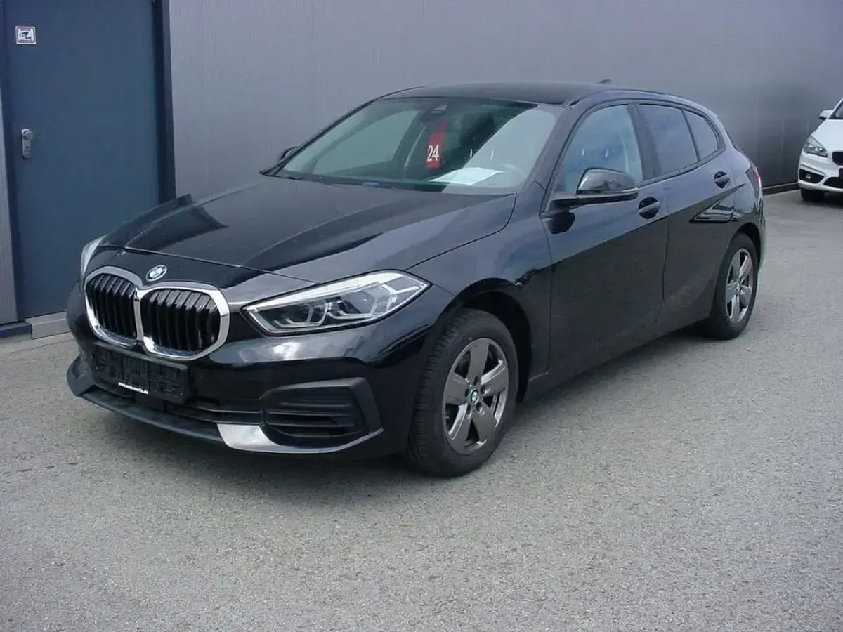 Gebraucht BMW 116 109 PS (80 kW) 2021 Schwarz Kleinwagen