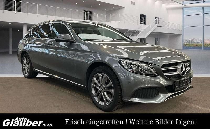 Selenitgrau Gebraucht 2016 Mercedes C200 Kombi | 21.950 € (Fairer Preis) - Bild 1/4