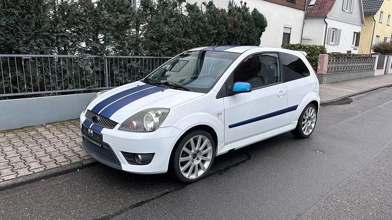 Gebraucht Ford Fiesta ST 150 PS (110 kW) 2008 Frozen white Kleinwagen