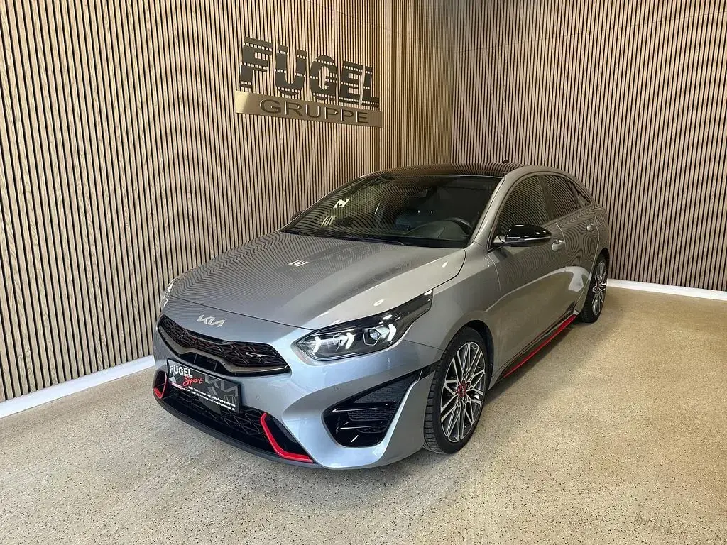 Używany Kia ProCeed GT 204 KM (150 kW) 2023 Srebrny Kombi