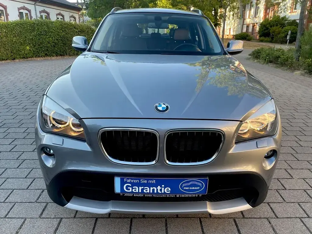 Gebraucht BMW X1 Sport Line 143 PS (105 kW) 2011 Grau SUV