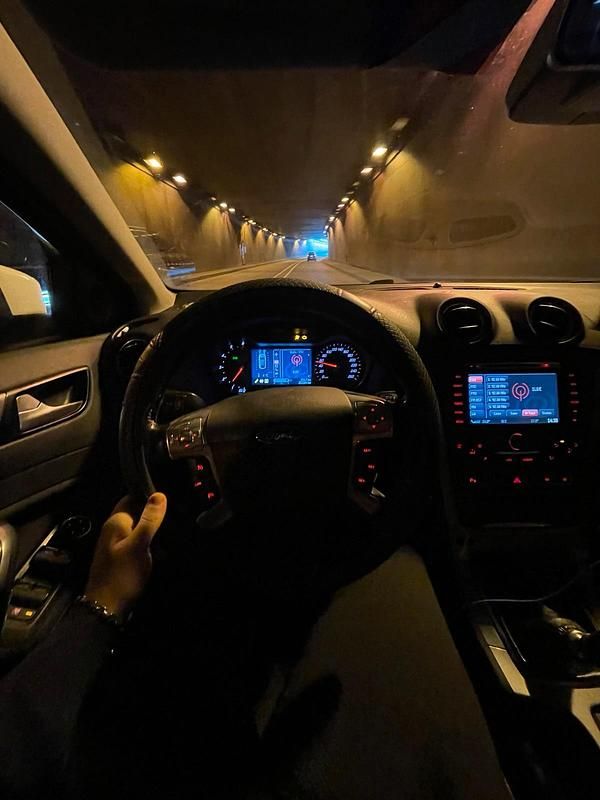 Gebraucht 2011 Ford Mondeo Kombi | 2.000 € (Superpreis) - Bild 1/4