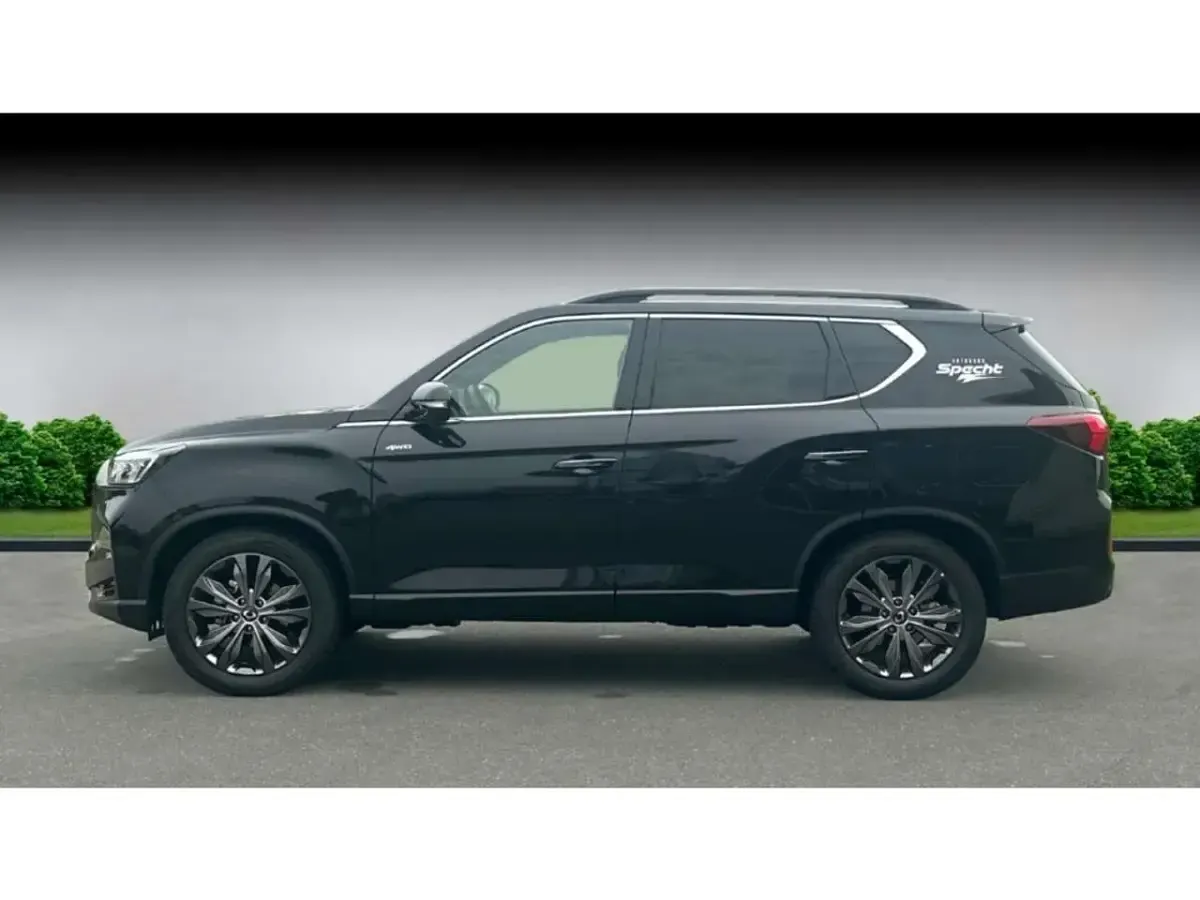 Gebraucht SsangYong Rexton 203 PS (149 kW) 2025 Schwarz SUV
