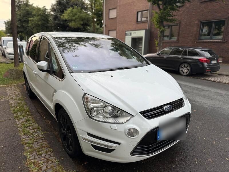 Weiß Gebraucht 2012 Ford S-MAX S Van / Kleinbus | 6.450 € (Fairer Preis) - Bild 1/4