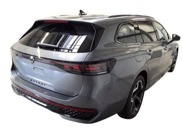 Gebraucht VW Passat R-line 272 PS (200 kW) 2025 Diabasgrau metallic Kombi