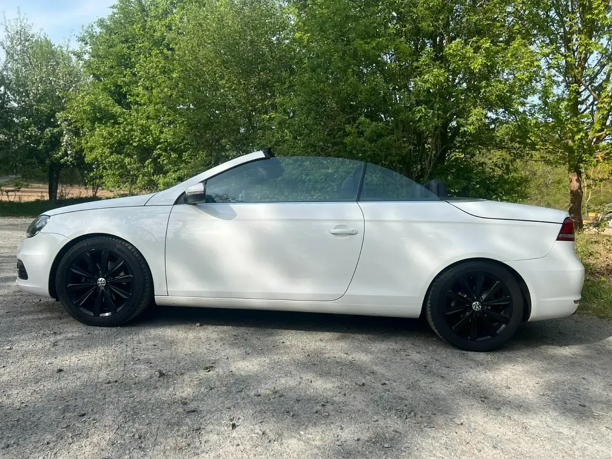Gebraucht VW Eos 122 PS (89 kW) 2012 Weiß Cabrio