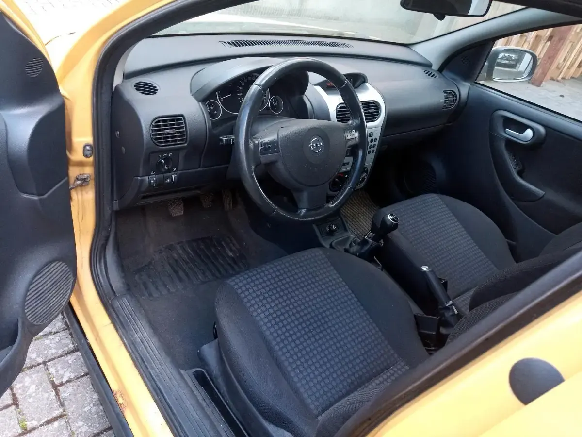 Gebraucht Opel Corsa 80 PS (58 kW) 2005 Kleinwagen