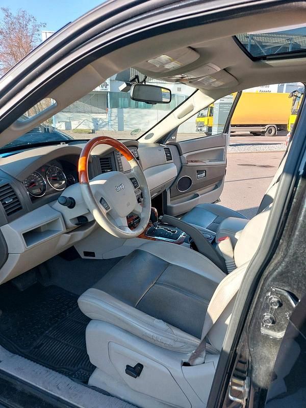 Gebraucht Jeep Grand Cherokee 218 PS (160 kW) 2006 Schwarz SUV