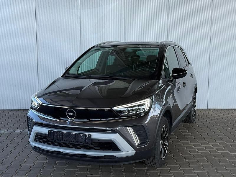 Vulcan grey / black roof vulcan grey / black roof Gebraucht 2024 Opel Crossland Elegance SUV | 17.089 € (Guter Preis) - Bild 1/4