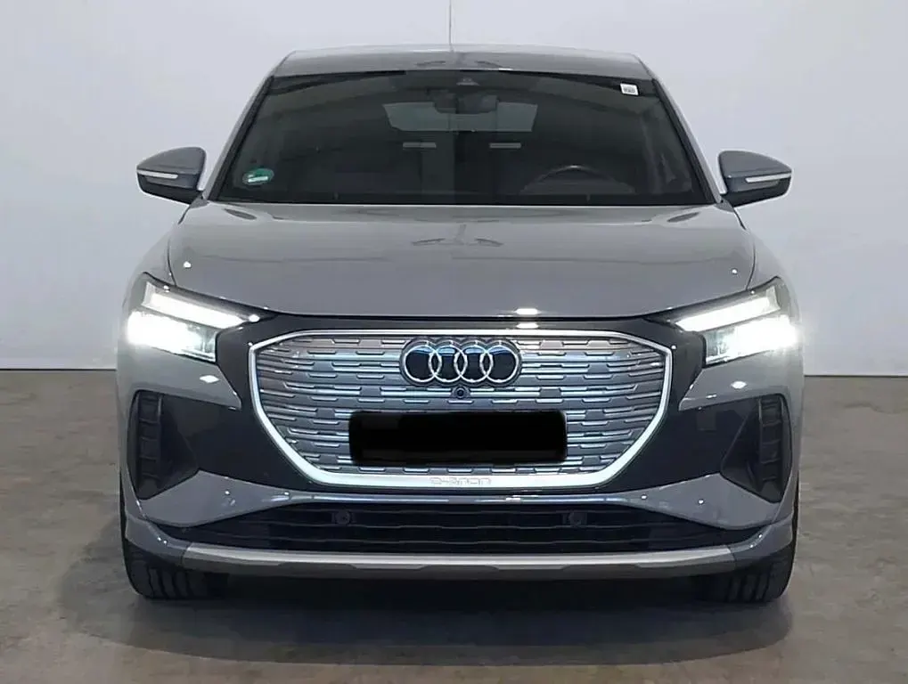 Gebraucht Audi Q4 Sportback e-tron Advanced 150 kW (204 PS) 2023 Grau SUV