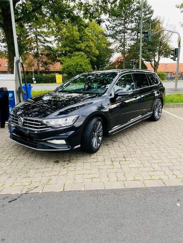 Schwarz Gebraucht 2019 VW Passat Kombi | 19.450 € (Fairer Preis) - Bild 1/4