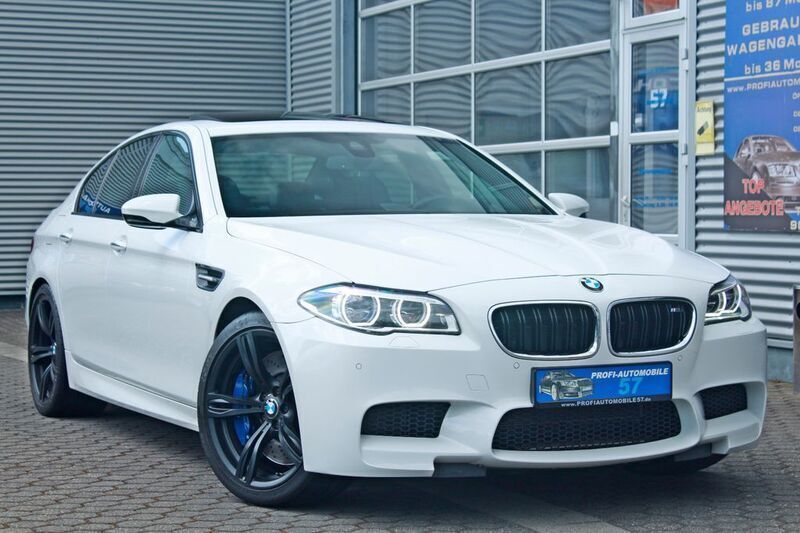 Alpinweiß Gebraucht 2015 BMW M5 Competition Edition Limousine | 41.999 € (Guter Preis) - Bild 1/4