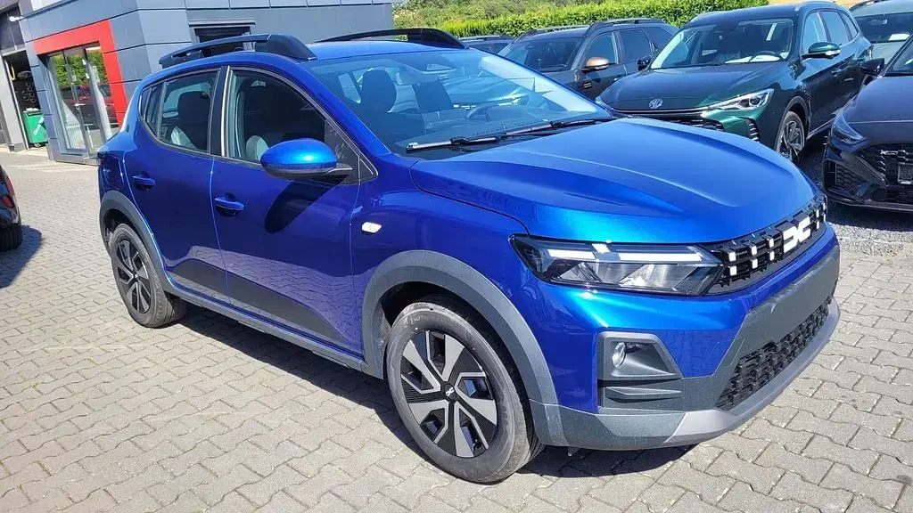 Neu Dacia Sandero Expression 110 PS (80 kW) 2026 Blau Limousine