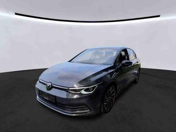 Gebraucht VW Golf VIII Active 150 PS (110 kW) 2022 Grau (delfingrau metallic) Limousine