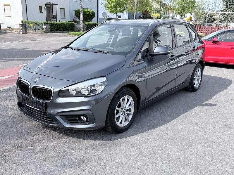 Gebraucht BMW 218 136 PS (100 kW) 2015 Mineralgrau metallic Van / Kleinbus