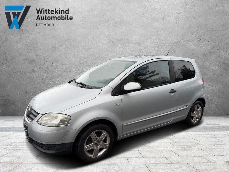 Gebraucht VW Fox Style 60 PS (44 kW) 2011 Silber Kleinwagen