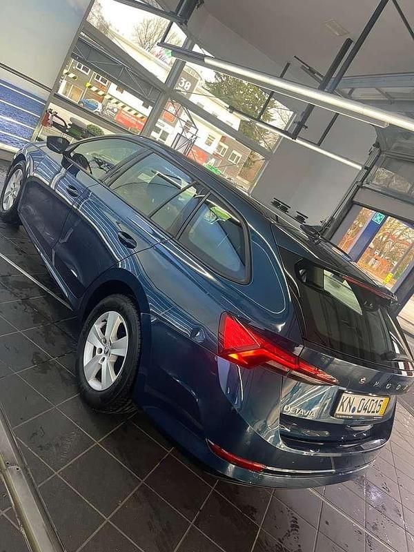 Gebraucht Skoda Octavia Clever 116 PS (85 kW) 2021 Limousine