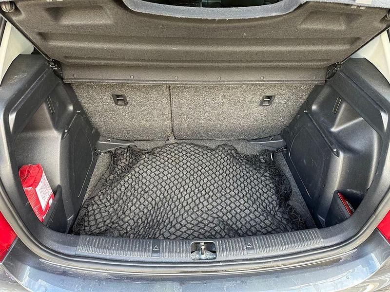 Gebraucht Skoda Fabia SportLine 105 PS (77 kW) 2010 Grau Limousine