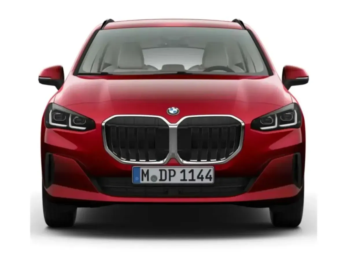 Gebraucht BMW 216 Active Tourer Sport Line 122 PS (89 kW) 2026 Dragon fire rot metallic Van / Kleinbus