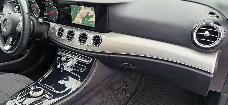 Gebraucht Mercedes E220 Avantgarde 194 PS (142 kW) 2018 Schwarz Kombi