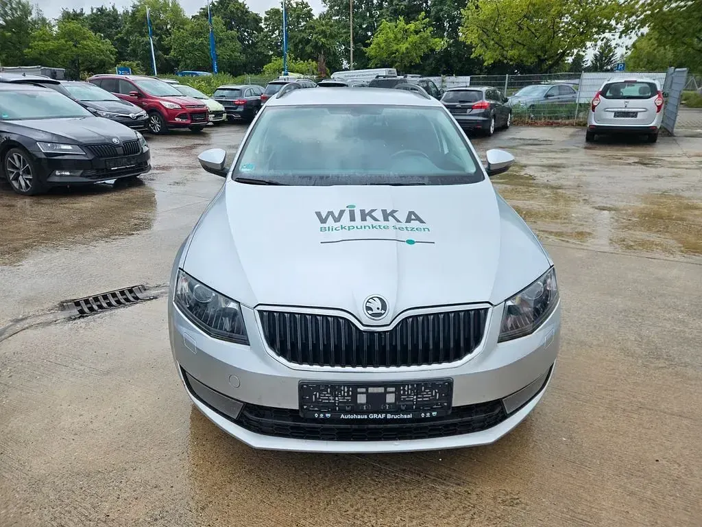 Gebraucht Skoda Octavia Joy 110 PS (80 kW) 2017 Silber Kombi