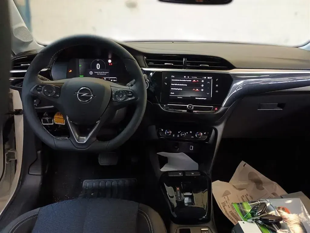 Gebraucht Opel Corsa-e Elegance 100 kW (136 PS) 2023 Weiß Kleinwagen