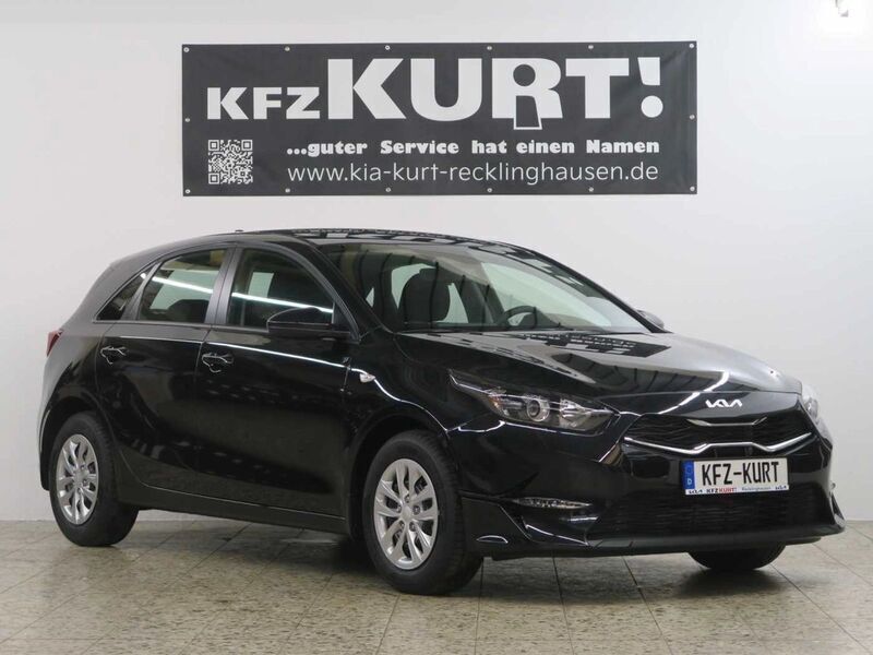 Grau Neu 2025 Kia Ceed Vision Limousine | 24.449 € (Guter Preis) - Bild 1/4