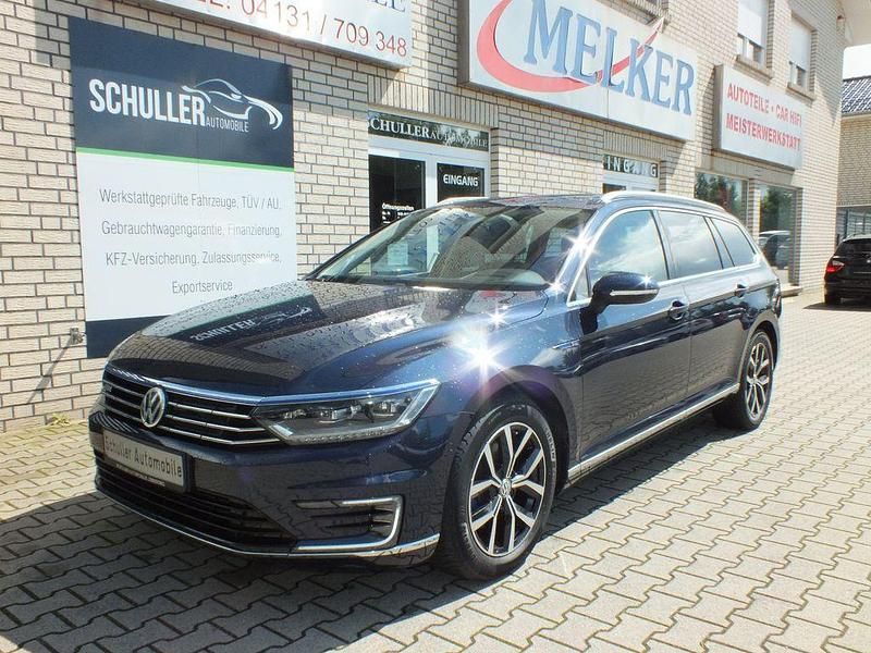 Blau Gebraucht 2016 VW Passat GTE Kombi | 16.590 € (Fairer Preis) - Bild 1/4