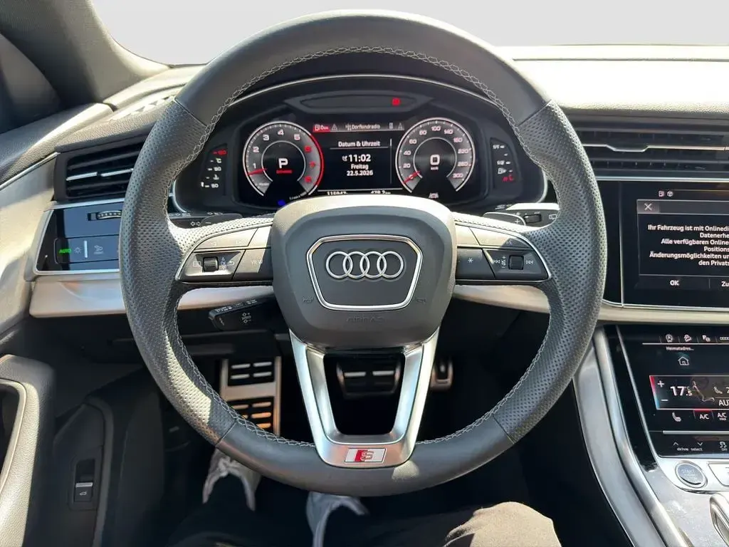 Używany Audi Q8 Ambiente 340 KM (250 kW) 2023 Czarny SUV