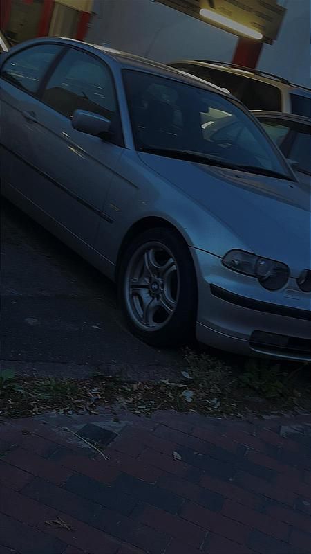 Gebraucht BMW 316 115 PS (84 kW) 2002 Silber Kleinwagen