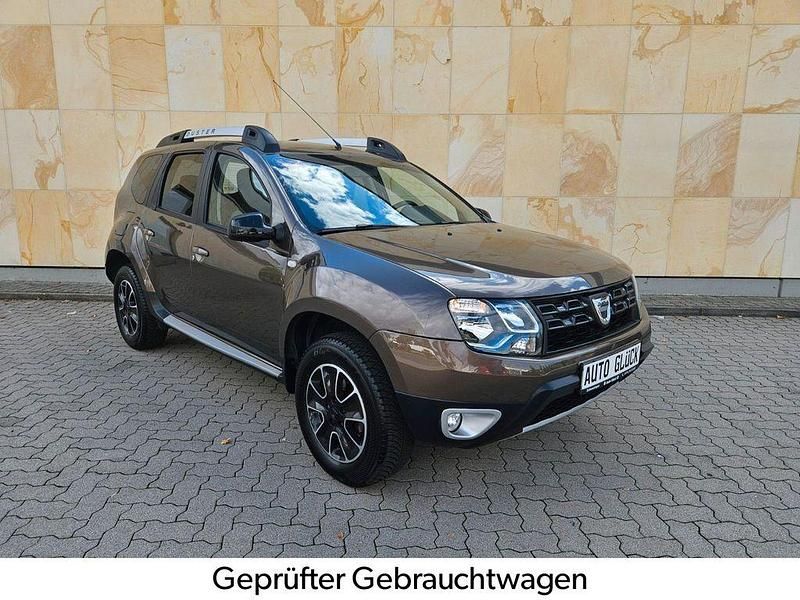 Braun Gebraucht 2017 Dacia Duster Black Shadow SUV | 11.290 € (Fairer Preis) - Bild 1/4