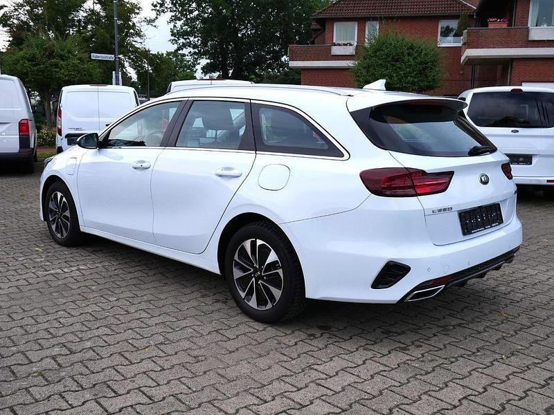 Gebraucht Kia Ceed Sportswagon 105 PS (77 kW) 2021 Weiß Kombi