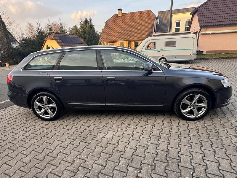 Gebraucht Audi A6 Advanced 170 PS (125 kW) 2010 Grau Kombi