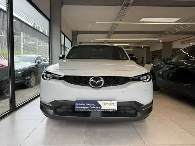 Gebraucht Mazda MX30 Comfort 106 kW (145 PS) 2022 Ceramic white SUV