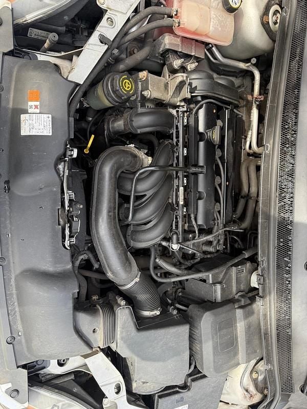 Second-hand Ford Focus 101 CP (74 kW) 2009 Argintiu Berlinǎ