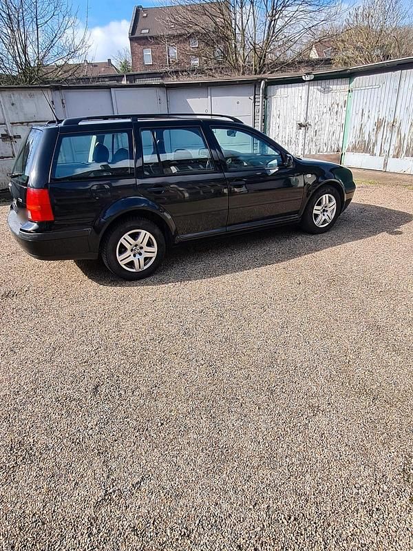 Gebraucht VW Golf IV 101 PS (74 kW) 2003 Schwarz Kombi