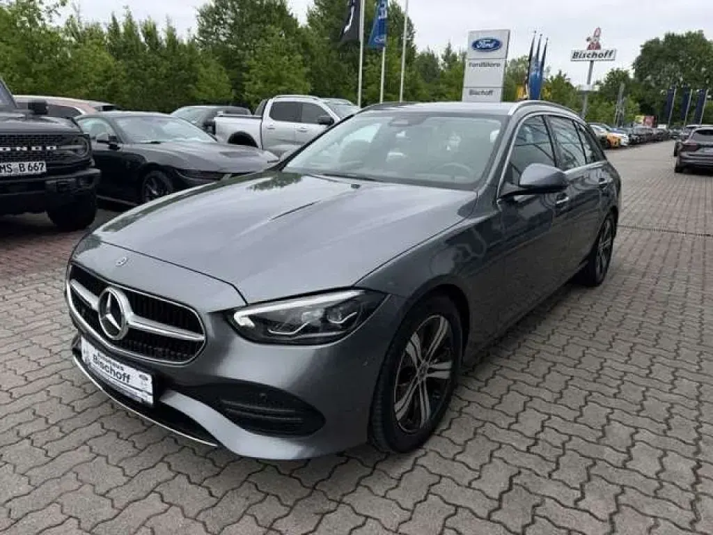 Gebraucht Mercedes C200 Avantgarde 204 PS (150 kW) 2022 Selenitgrau metallic (metallic) Kombi