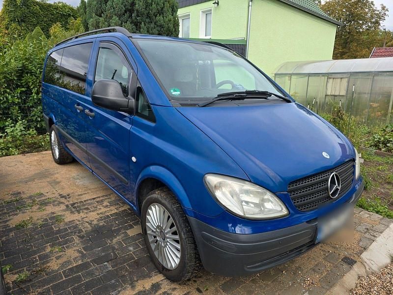 Blau Gebraucht 2007 Mercedes Viano Van / Kleinbus | 7.500 € (Fairer Preis) - Bild 1/4