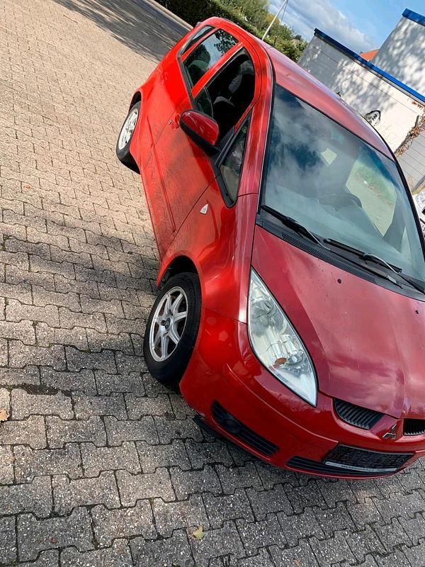 Gebraucht Mitsubishi Colt 85 PS (62 kW) 2006 Rot Kleinwagen
