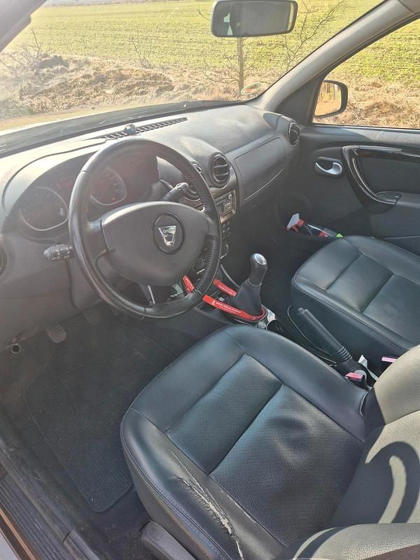 Gebraucht Dacia Duster 105 PS (77 kW) 2012 Braun SUV