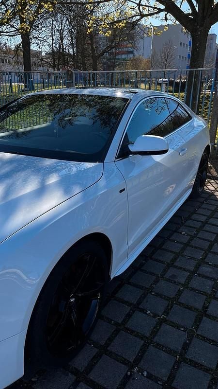 Gebraucht Audi A5 170 PS (125 kW) 2015 Weiß Coupé