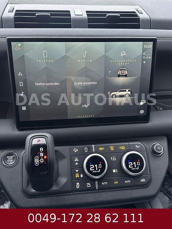 Gebraucht Land Rover Defender SE Dynamic 249 PS (183 kW) 2025 Schwarz SUV