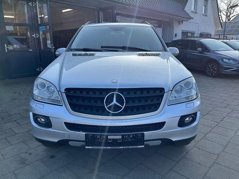 Gebraucht Mercedes ML280 190 PS (139 kW) 2007 Silber SUV