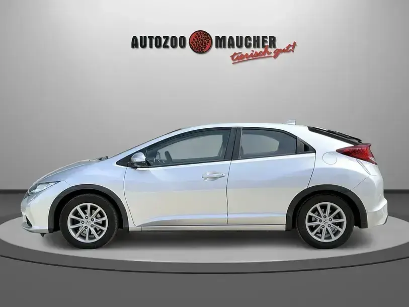 Gebraucht Honda Civic Comfort 99 PS (72 kW) 2015 Alabaster silver m. (metallic) Limousine