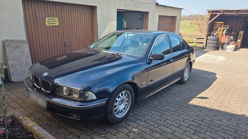 Gebraucht BMW 523 170 PS (125 kW) 1998 Blau Limousine