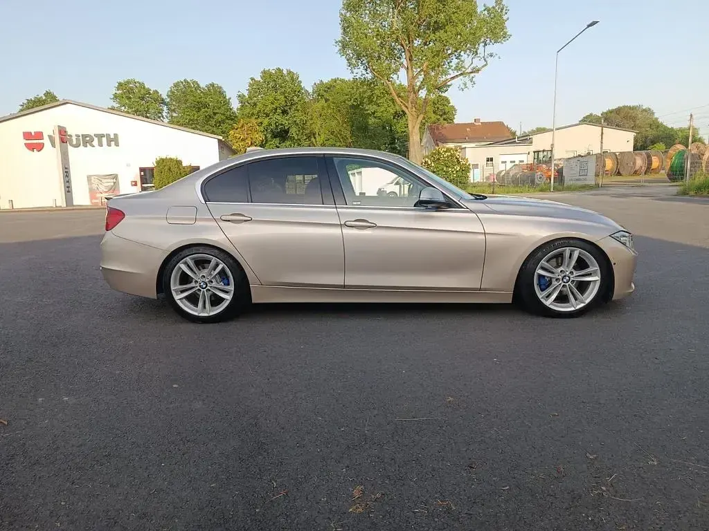 Gebraucht BMW 320 Luxury Line 184 PS (135 kW) 2014 Grau Limousine