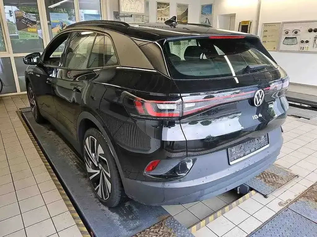 Gebraucht VW ID.4 Pro Performance 149 kW (203 PS) 2023 Grenadillschwarz SUV