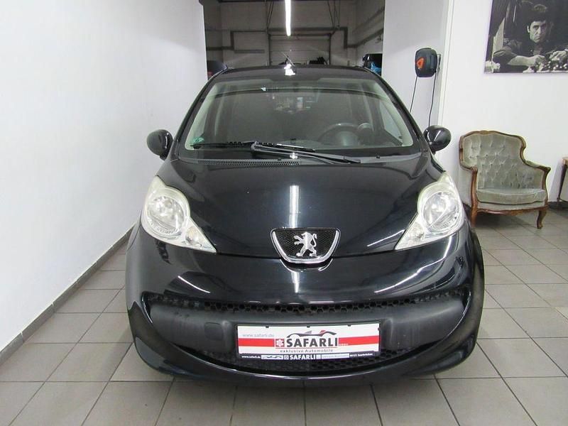 Gebraucht Peugeot 107 Urban Move 68 PS (50 kW) 2008 Schwarz Kleinwagen