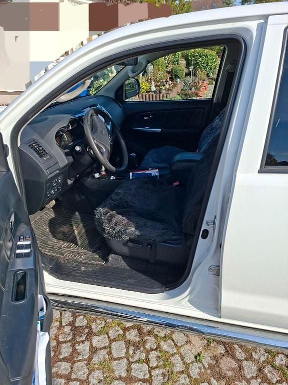 Gebraucht Toyota HiLux 171 PS (125 kW) 2014 Weiß Pickup