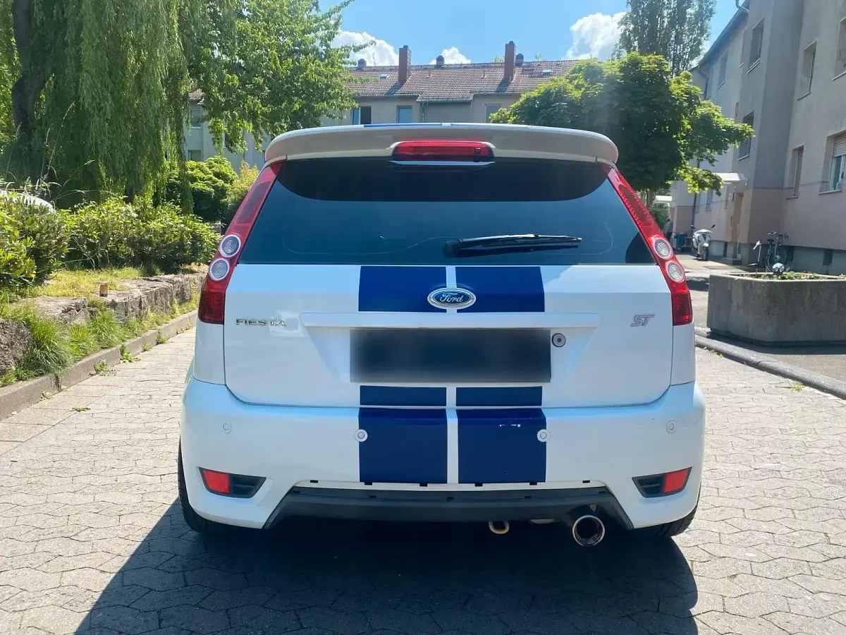 Gebraucht Ford Fiesta ST 150 PS (110 kW) 2008 Weiß Kleinwagen